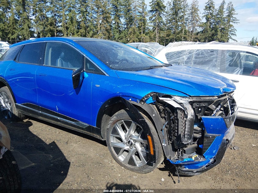 2025 Cadillac Optiq VIN 3GYK3DMR5SS236116 IAAI salvage auction — FRONT END, Bill Of Sale (Washington), sold $11,400 on 2026-08-03 (photo 1)