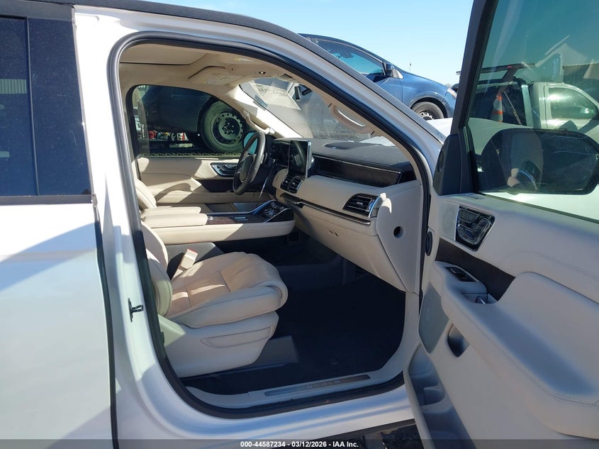 2019 Lincoln Navigator VIN 5LMJJ3LT7KEL26594 IAAI salvage auction — FRONT END, Clear (Oklahoma), sold $15,200 on 2026-07-22 (photo 5)