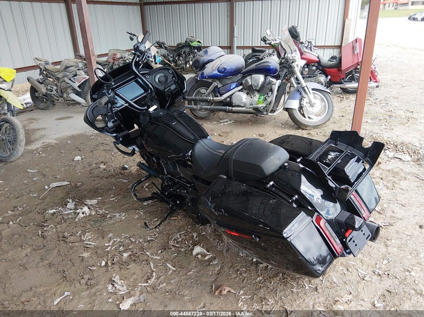 2025 Harley-davidson Road glide VIN 1HD1KH710SB626388 IAAI salvage auction — FRONT END, Salvage Title, sold $8,200 on 2026-07-22 (photo 3)