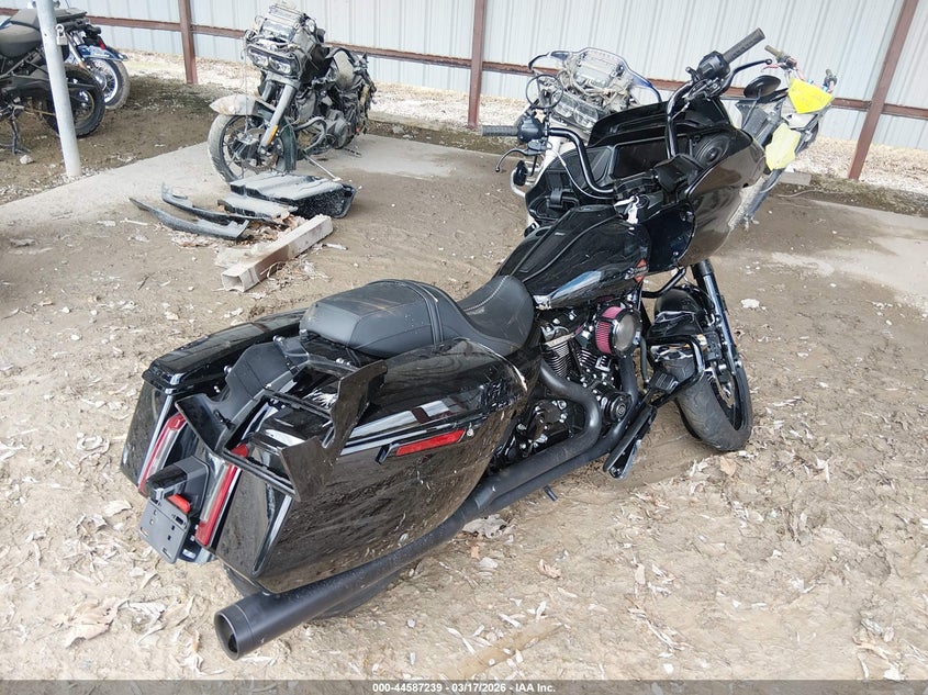 2025 Harley-davidson Road glide VIN 1HD1KH710SB626388 IAAI salvage auction — FRONT END, Salvage Title, sold $8,200 on 2026-07-22 (photo 4)