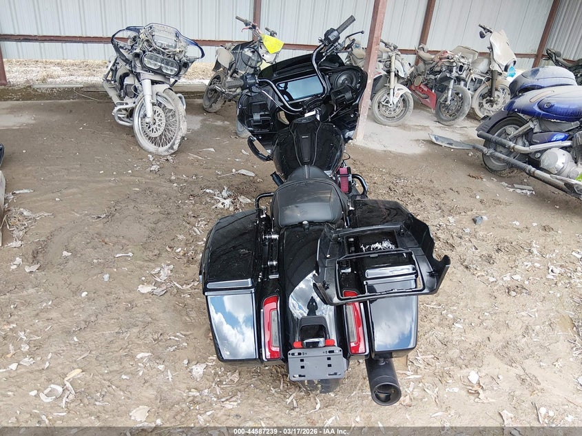 2025 Harley-davidson Road glide VIN 1HD1KH710SB626388 IAAI salvage auction — FRONT END, Salvage Title, sold $8,200 on 2026-07-22 (photo 6)