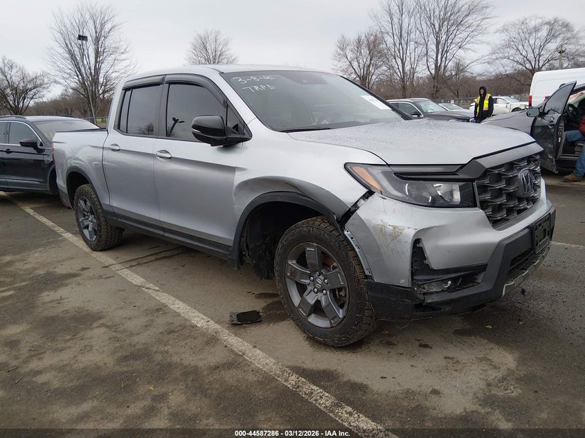 2025 Honda Ridgeline VIN 5FPYK3F65SB027376 — IAAI salvage auction photo
