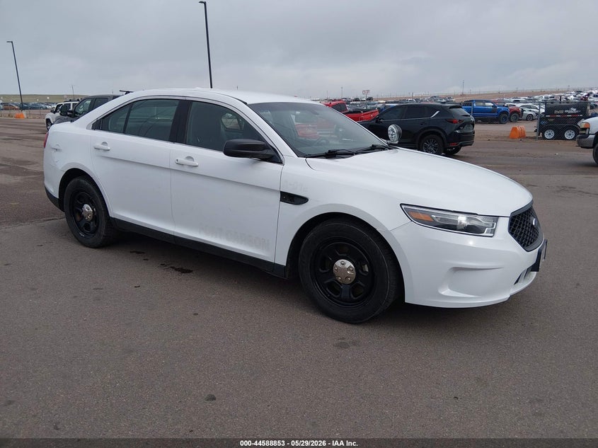 2018 Ford Police VIN 1FAHP2L88JG141571 — IAAI salvage auction photo