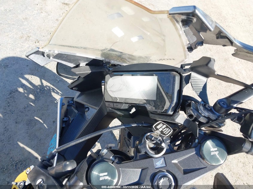 2022 Honda Cbr VIN MLHPC6250N5300064 IAAI salvage auction — FRONT END, Salvage (California), sold $225 on 2026-07-22 (photo 7)