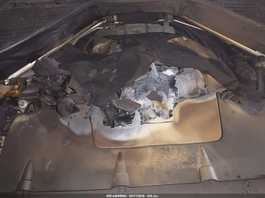 2010 BMW X6 VIN 5YMGZ0C56ALK13263 IAAI salvage auction — ENGINE BURN, Salvage (Illinois), sold $725 on 2026-07-08 (photo 6)