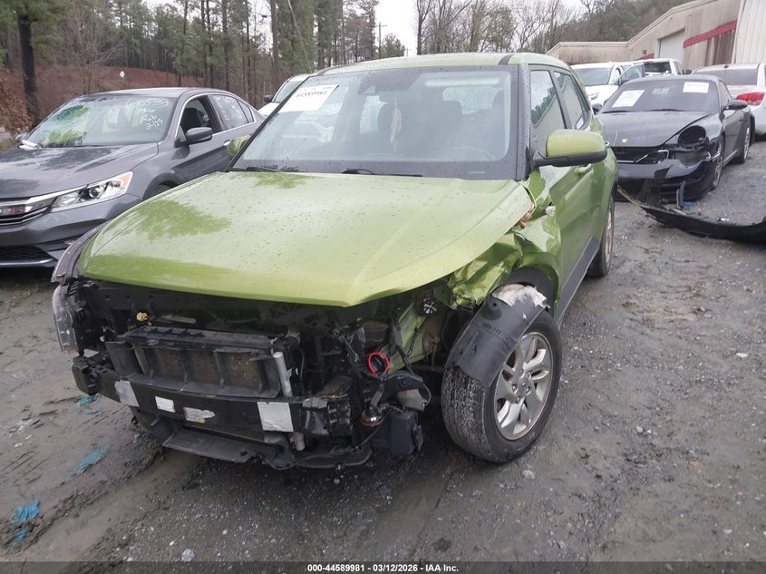 2021 Hyundai Venue VIN KMHRB8A36MU070086 IAAI salvage auction — FRONT END, Salvage Title, sold $2,250 on 2026-07-21 (photo 2)