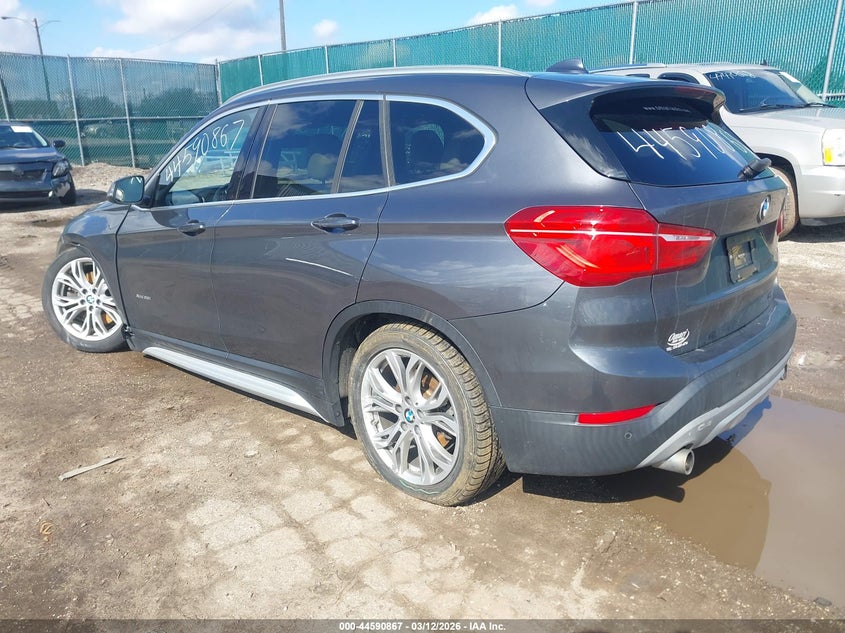 2017 BMW X1 VIN WBXHT3Z39H4A54335 IAAI salvage auction — RIGHT FRONT, Salvage Title, sold $3,825 on 2026-07-07 (photo 3)