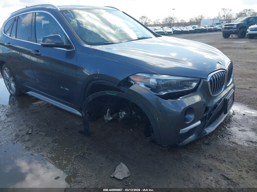2017 BMW X1 VIN WBXHT3Z39H4A54335 IAAI salvage auction — RIGHT FRONT, Salvage Title, sold $3,825 on 2026-07-07 (photo 6)