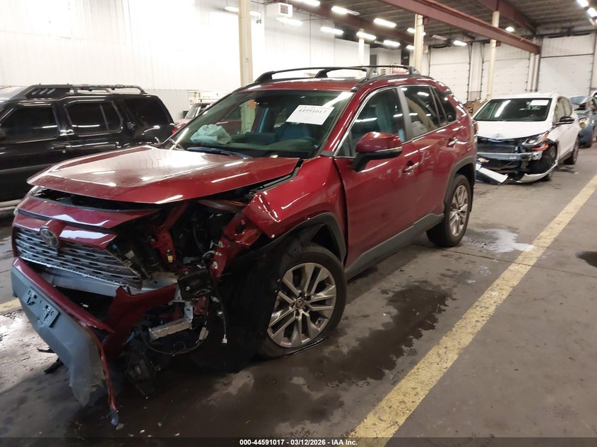 2025 Toyota Rav 4 VIN 2T3N1RFV5SW500924 IAAI salvage auction — FRONT END, Salvage (Oregon), sold $9,200 on 2026-07-09 (photo 2)