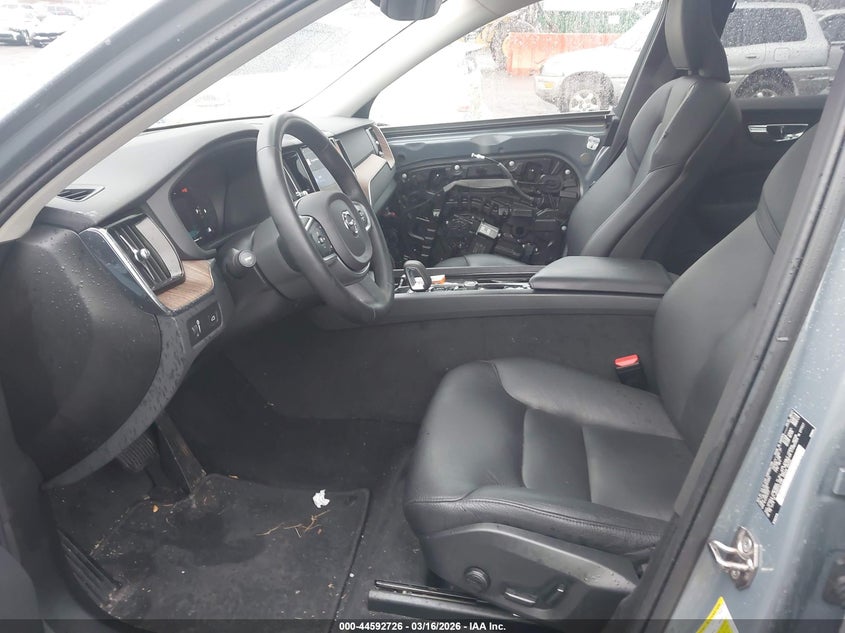 2022 Volvo Xc60 VIN YV4L12RKXN1915849 IAAI salvage auction — FRONT END, Salvage (New Jersey), sold $8,000 on 2026-07-30 (photo 5)