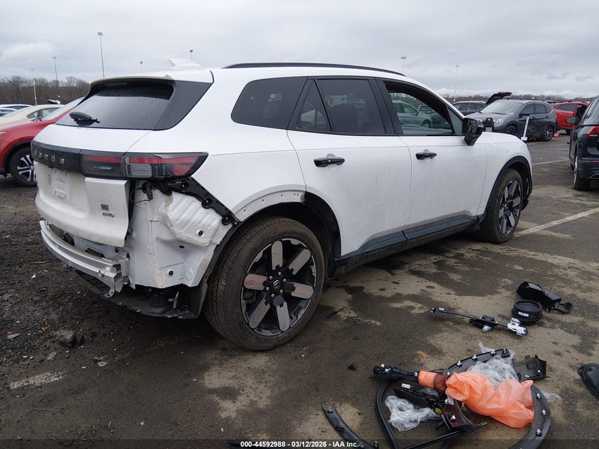 2024 Honda Prologue VIN 3GPKHZRJ7RS540516 IAAI salvage auction — LEFT SIDE, Salvage (New Jersey), sold $12,200 on 2026-07-24 (photo 4)