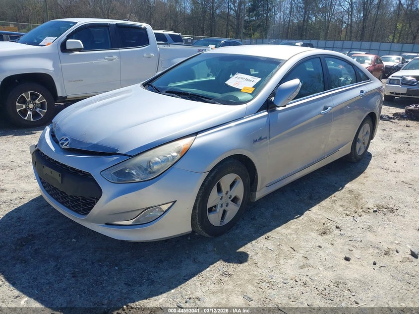 2011 Hyundai Sonata hybrid VIN KMHEC4A41BA002418 IAAI salvage auction — RIGHT FRONT, Salvage (Georgia), sold $775 on 2026-07-16 (photo 2)