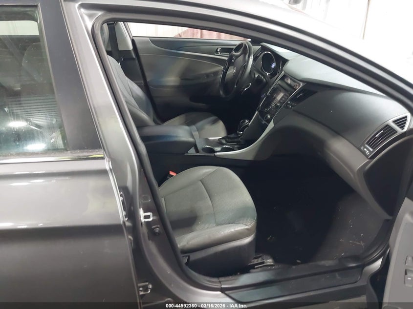 2012 Hyundai Sonata VIN 5NPEC4AB0CH409756 IAAI salvage auction — RIGHT FRONT, Salvage Title, sold $450 on 2026-07-18 (photo 5)