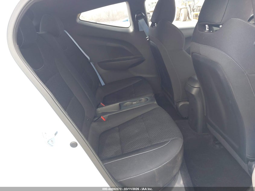 2019 Hyundai Veloster VIN KMHT36AHXKU001451 IAAI salvage auction — UNKNOWN, Salvage Title, sold $1,650 on 2026-07-11 (photo 8)
