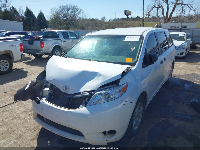 2013 Toyota Sienna VIN 5TDZK3DCXDS373329 IAAI salvage auction — FRONT END, Salvage Title, sold $1,100 on 2026-07-08 (photo 2)