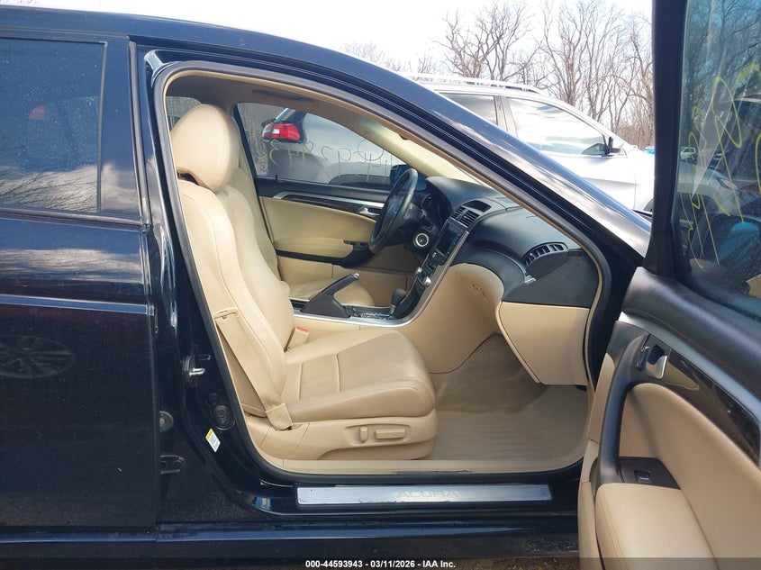 2008 Acura Tl VIN 19UUA662X8A042421 IAAI salvage auction — REAR END, Salvage (Kansas), sold $725 on 2026-07-09 (photo 5)