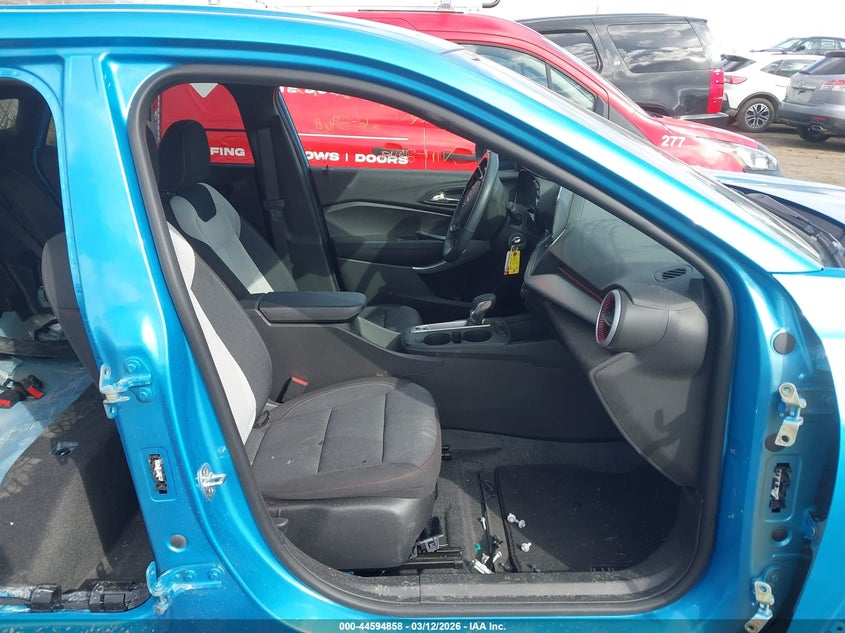 2025 Chevrolet Trax VIN KL77LGEP3SC062849 IAAI salvage auction — RIGHT SIDE, Clear (Michigan), sold $6,275 on 2026-07-16 (photo 5)
