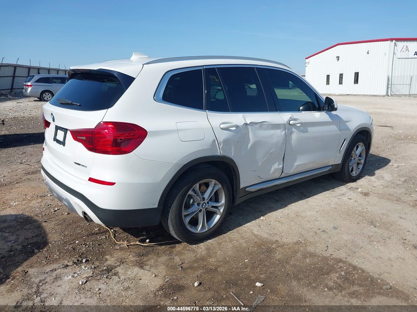 2019 BMW X3 VIN 5UXTR7C51KLR46532 IAAI salvage auction — RIGHT SIDE, Salvage Title, sold $7,200 on 2026-07-19 (photo 4)