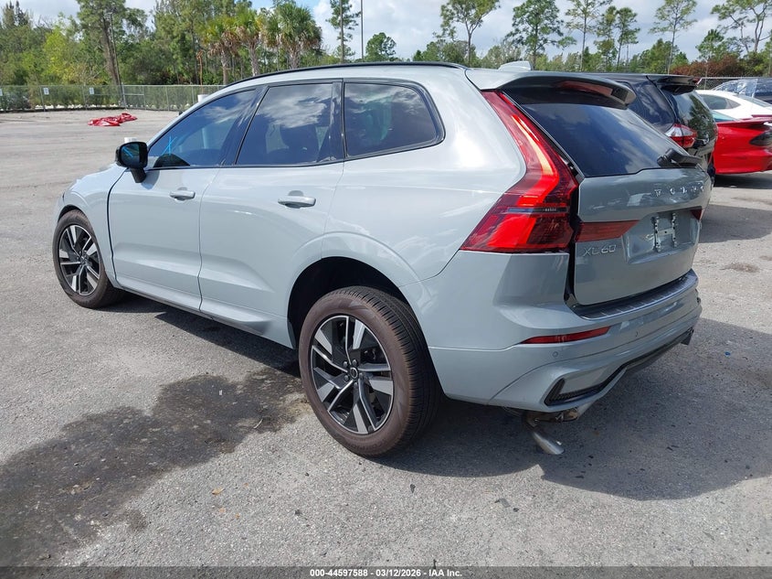 2026 Volvo Xc60 VIN YV4M12RJ3T1329597 IAAI salvage auction — RIGHT SIDE, Salvage Title, sold $375 on 2026-07-29 (photo 3)