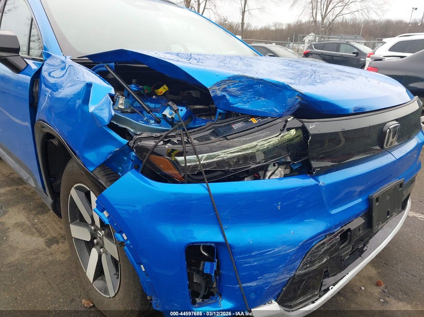 2024 Honda Prologue VIN 3GPKHXRJ6RS540012 IAAI salvage auction — RIGHT FRONT, Salvage (New Jersey), sold $10,575 on 2026-07-16 (photo 6)