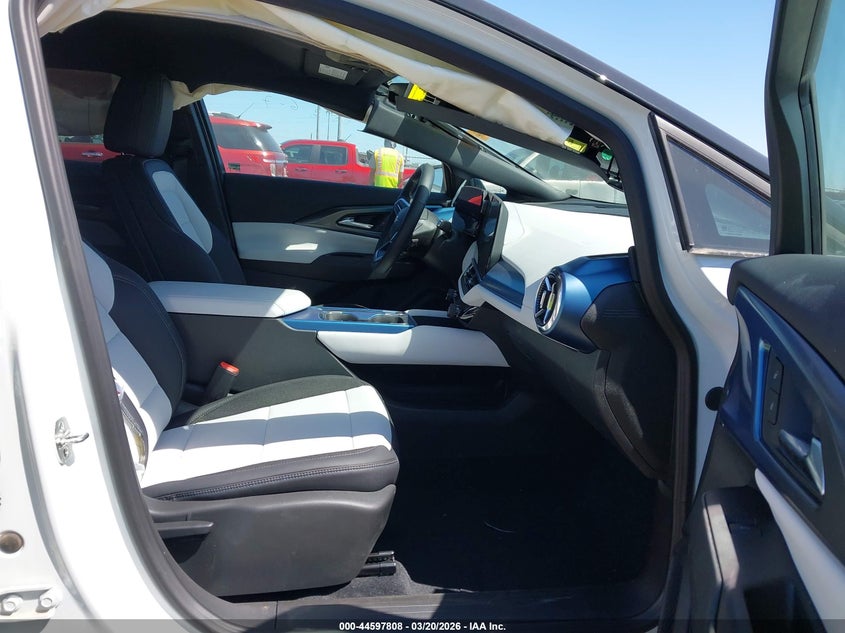 2026 Chevrolet Equinox VIN 3GN7DNRP4TS109260 IAAI salvage auction — RIGHT SIDE, Original (Texas), sold $13,700 on 2026-07-09 (photo 5)