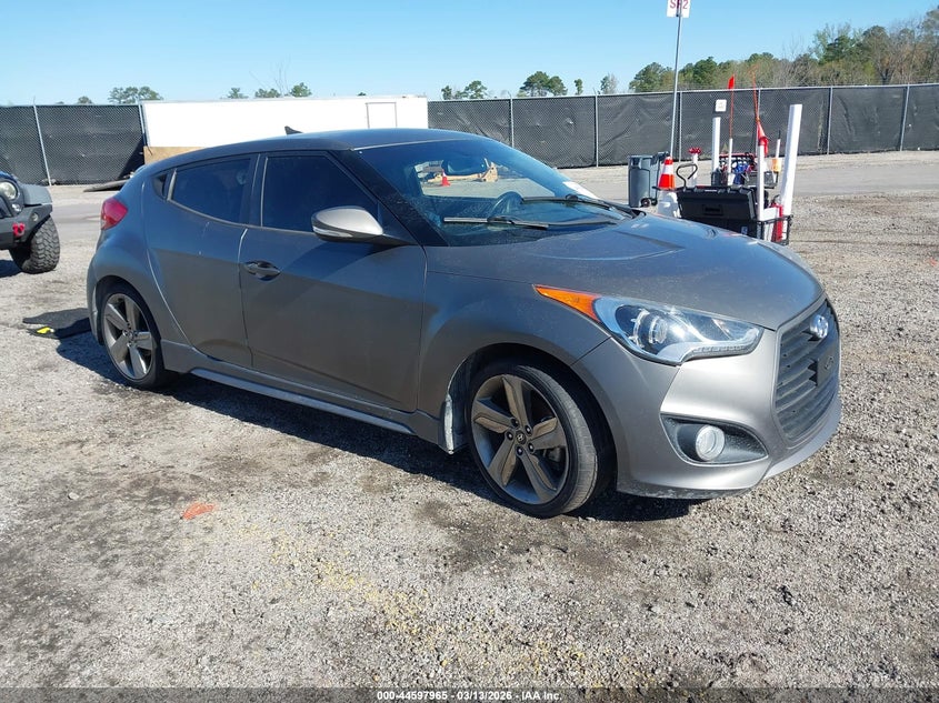 2015 Hyundai Veloster VIN KMHTC6AE4FU243079 IAAI salvage auction — RIGHT SIDE, Salvage Title, sold $1,300 on 2026-07-08 (photo 1)