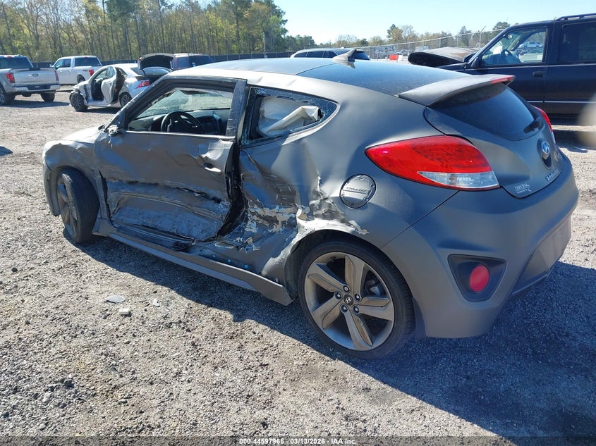 2015 Hyundai Veloster VIN KMHTC6AE4FU243079 IAAI salvage auction — RIGHT SIDE, Salvage Title, sold $1,300 on 2026-07-08 (photo 3)