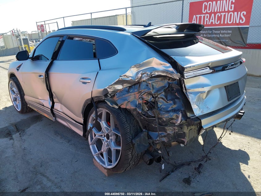 2019 Lamborghini Urus VIN ZPBUA1ZL2KLA04790 IAAI salvage auction — Rear End, Salvage (California), sold $79,000 on 2026-05-06 (photo 3)