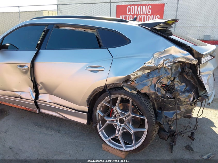2019 Lamborghini Urus VIN ZPBUA1ZL2KLA04790 IAAI salvage auction — Rear End, Salvage (California), sold $79,000 on 2026-05-06 (photo 6)