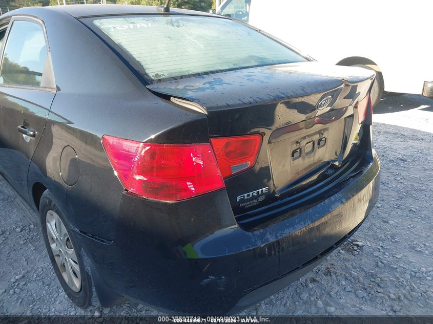 2013 Kia Forte VIN KNAFU4A26D5713271 IAAI salvage auction — REAR END, Salvage (Alabama), sold $375 on 2026-07-20 (photo 6)