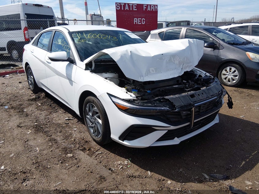 2024 Hyundai Elantra VIN KMHLM4DG2RU843831 IAAI salvage auction — FRONT END, Salvage Title, sold $5,600 on 2026-07-22 (photo 1)