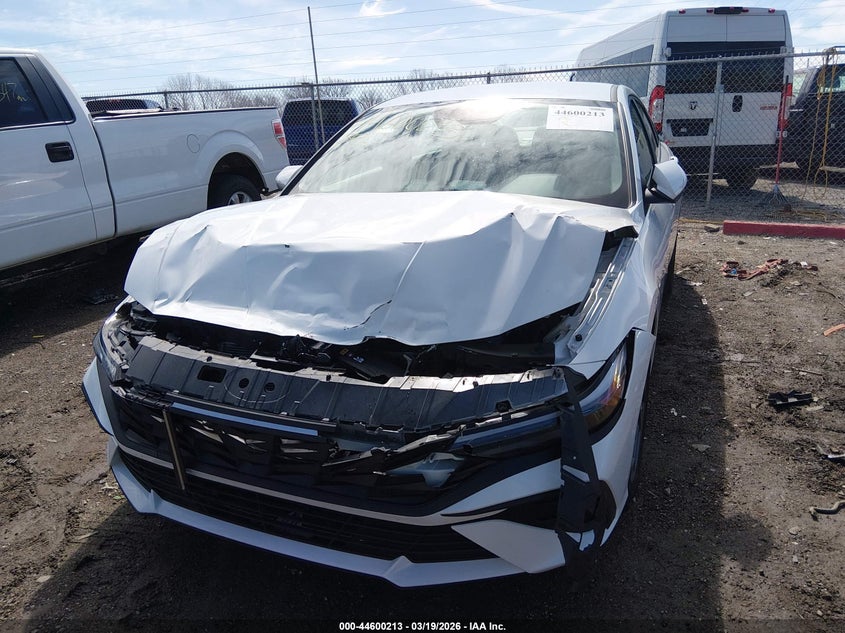 2024 Hyundai Elantra VIN KMHLM4DG2RU843831 IAAI salvage auction — FRONT END, Salvage Title, sold $5,600 on 2026-07-22 (photo 6)