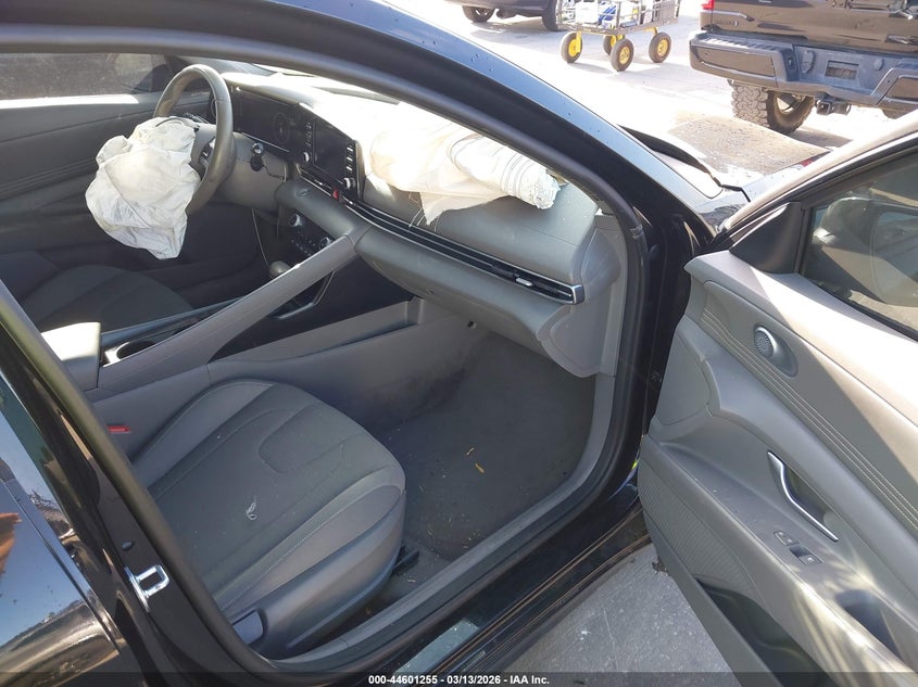 2021 Hyundai Elantra VIN 5NPLS4AG7MH026016 IAAI salvage auction — FRONT END, Salvage Title, sold $4,025 on 2026-07-08 (photo 5)