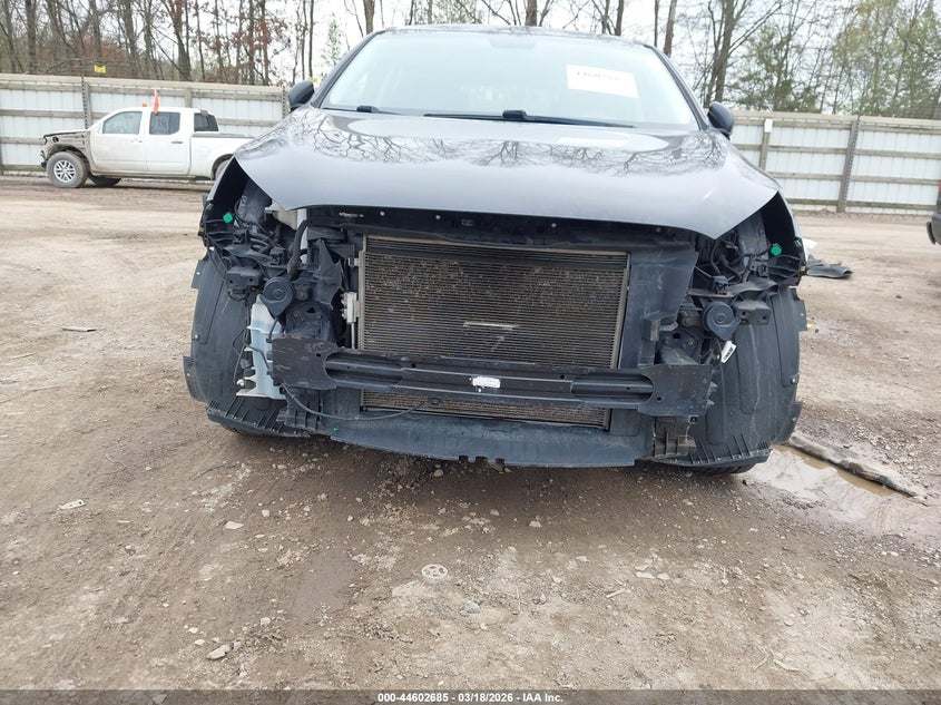 2019 Kia Sorento VIN 5XYPG4A58KG481463 IAAI salvage auction — FRONT END, Clear (Tennessee), sold $2,350 on 2026-07-15 (photo 6)