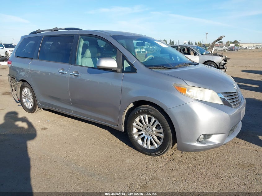 2011 Toyota Sienna VIN 5TDYK3DC3BS108552 IAAI salvage auction — REAR END, Salvage (California), sold $1,650 on 2026-07-29 (photo 1)