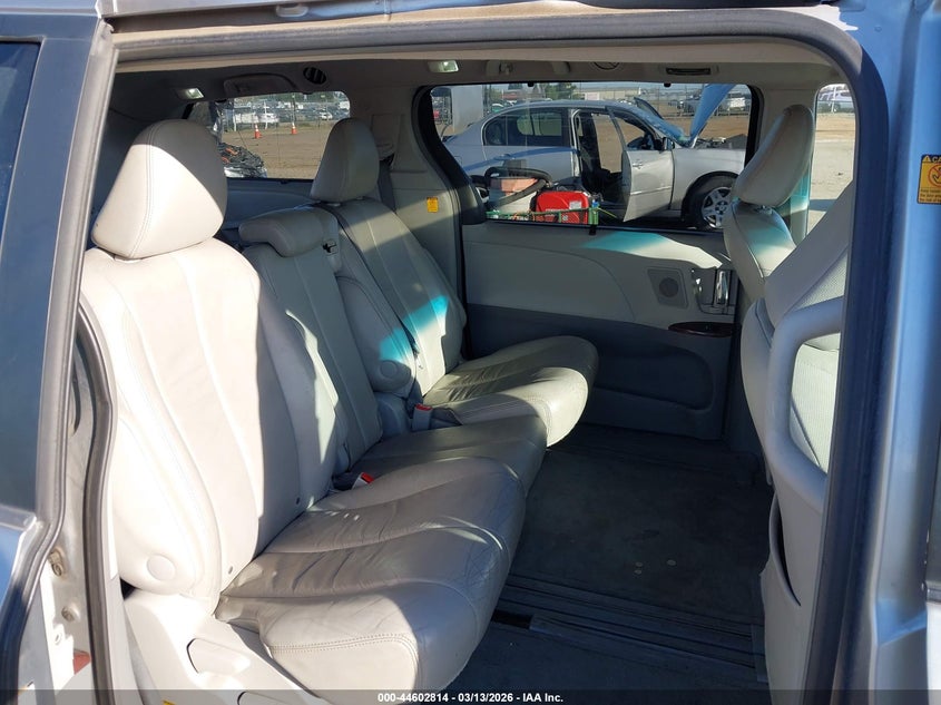 2011 Toyota Sienna VIN 5TDYK3DC3BS108552 IAAI salvage auction — REAR END, Salvage (California), sold $1,650 on 2026-07-29 (photo 8)