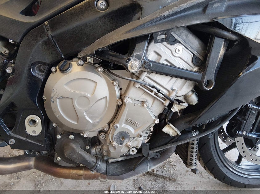2015 BMW S 1000 VIN WB10D2108FZ353019 IAAI salvage auction — RIGHT SIDE, Salvage Title, sold $3,150 on 2026-07-28 (photo 8)