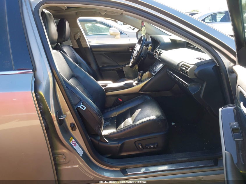 2014 Lexus Is VIN JTHCF1D20E5001414 IAAI salvage auction — FRONT END, Original (Texas), sold $3,550 on 2026-07-14 (photo 5)