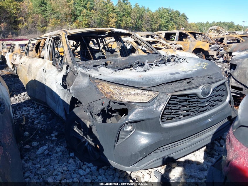 2023 Toyota Highlander VIN 5TDKDRBH4PS037371 IAAI salvage auction — TOTAL BURN, Salvage Title, sold $1,275 on 2026-07-17 (photo 1)