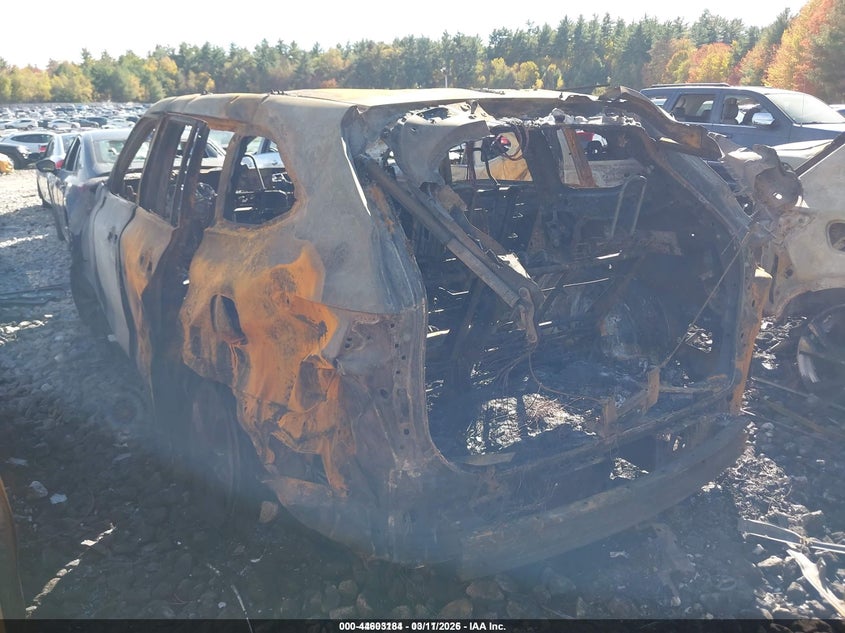 2023 Toyota Highlander VIN 5TDKDRBH4PS037371 IAAI salvage auction — TOTAL BURN, Salvage Title, sold $1,275 on 2026-07-17 (photo 3)