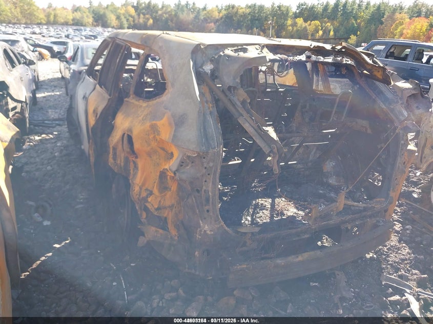 2023 Toyota Highlander VIN 5TDKDRBH4PS037371 IAAI salvage auction — TOTAL BURN, Salvage Title, sold $1,275 on 2026-07-17 (photo 6)