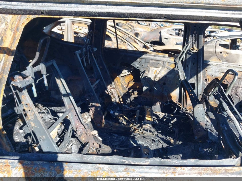 2023 Toyota Highlander VIN 5TDKDRBH4PS037371 IAAI salvage auction — TOTAL BURN, Salvage Title, sold $1,275 on 2026-07-17 (photo 8)
