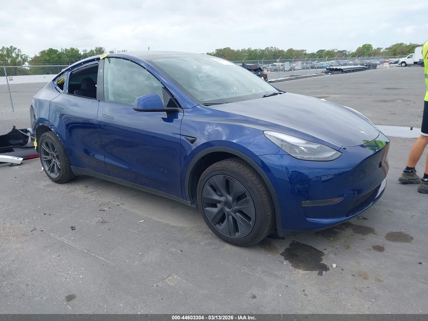 2025 Tesla Model y VIN 7SAYGDED8SA361871 IAAI salvage auction — REAR END, Salvage Title, sold $21,350 on 2026-07-20 (photo 1)