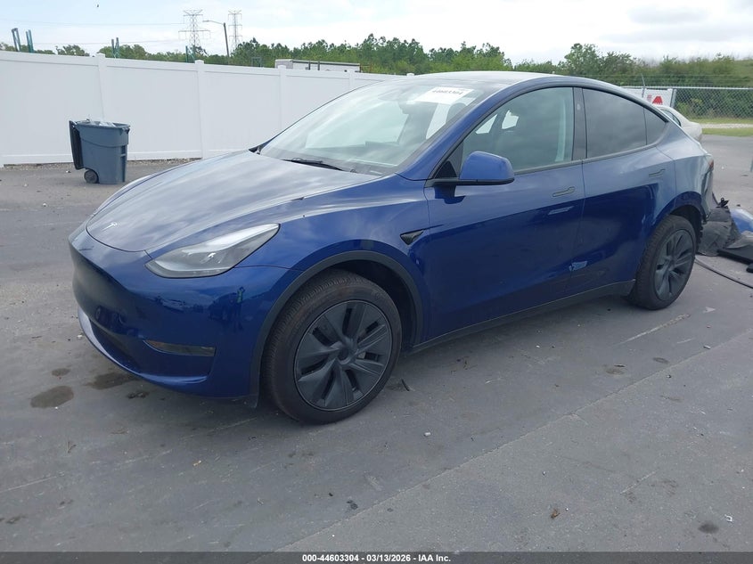 2025 Tesla Model y VIN 7SAYGDED8SA361871 IAAI salvage auction — REAR END, Salvage Title, sold $21,350 on 2026-07-20 (photo 2)