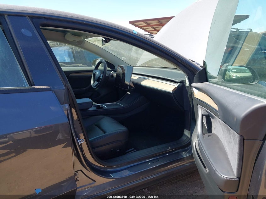 2023 Tesla Model 3 VIN 5YJ3E1EA1PF403809 IAAI salvage auction — REAR END, Salvage Title, sold $25 on 2026-07-21 (photo 5)