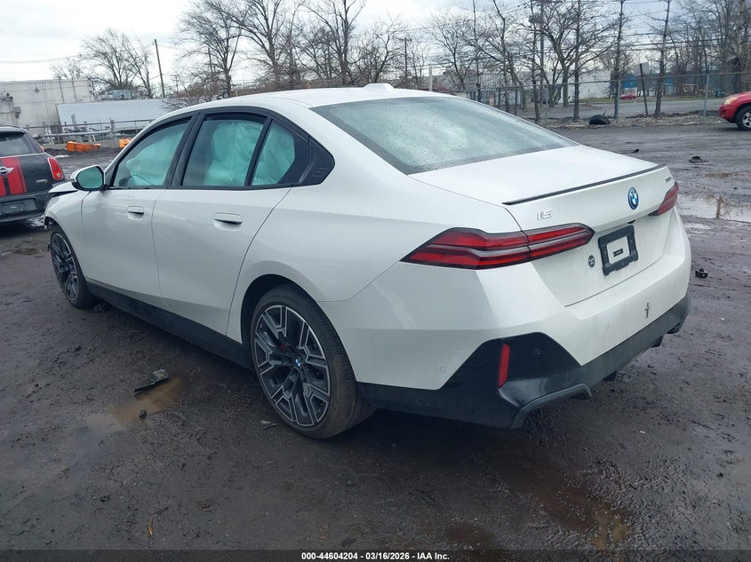 2026 BMW I5 VIN WBY33HG06TCW28364 IAAI salvage auction — FRONT END, Salvage Title, sold $12,800 on 2026-07-30 (photo 3)