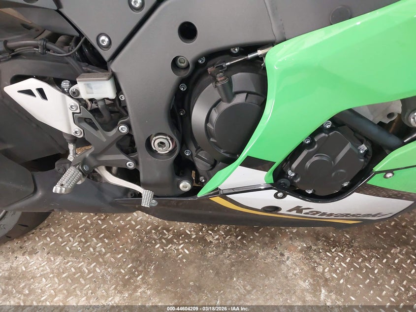 2025 Kawasaki Zx VIN JKBZXVL13SA017737 IAAI salvage auction — LEFT FRONT, Salvage Title, sold $2,650 on 2026-07-23 (photo 8)