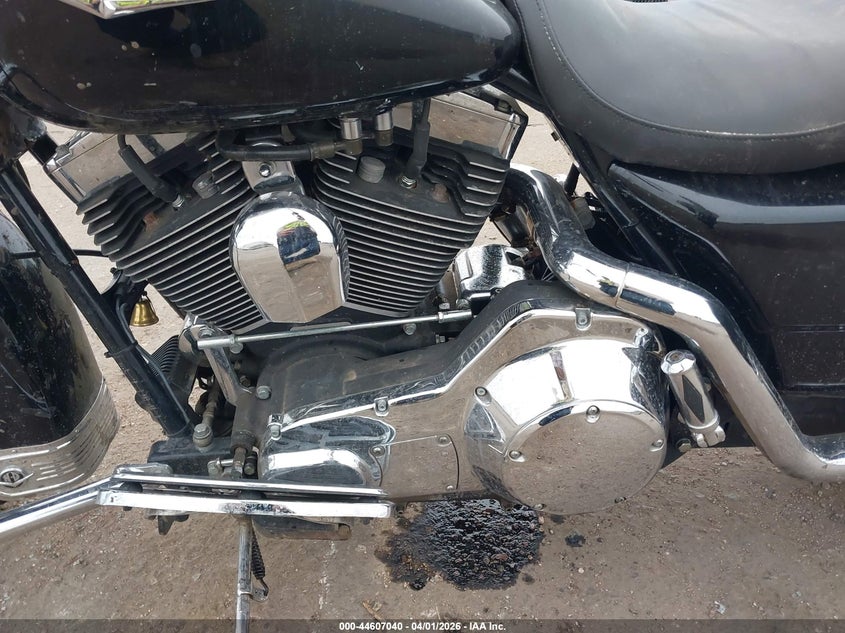 2001 Harley-davidson Road king VIN 1HD1FRW151Y650502 IAAI salvage auction — ROLLOVER, Regular (South Dakota), sold $575 on 2026-07-07 (photo 9)