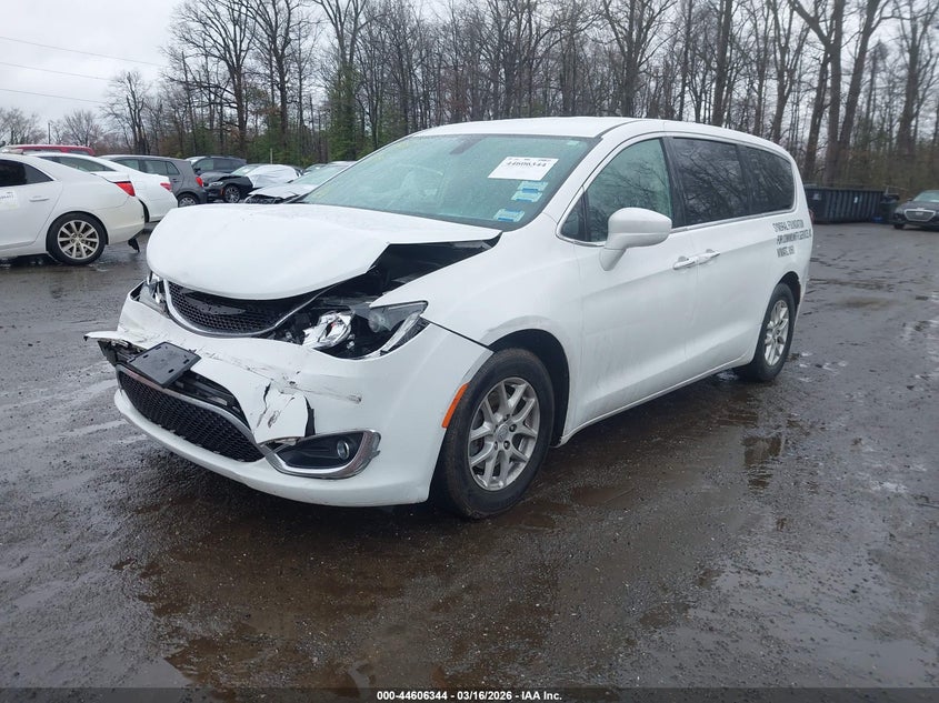 2020 Chrysler Pacifica VIN 2C4RC1FG8LR266899 IAAI salvage auction — FRONT END, Salvage Title, sold $2,200 on 2026-08-28 (photo 2)