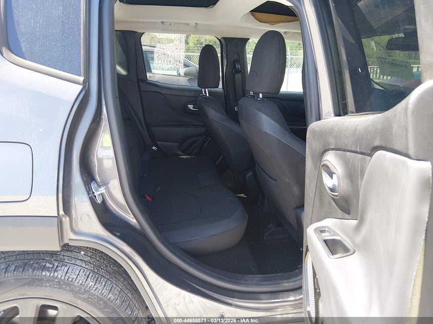 2017 Jeep Renegade VIN ZACCJABB8HPG16811 IAAI salvage auction — FRONT END, Clear (Alabama), sold $1,700 on 2026-07-16 (photo 8)